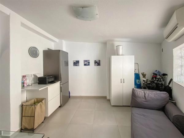 Chalet adosado en calle Nervión