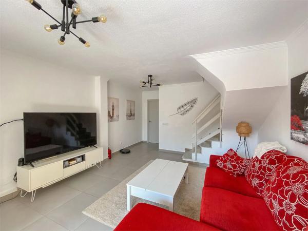 Chalet adosado en calle Nervión