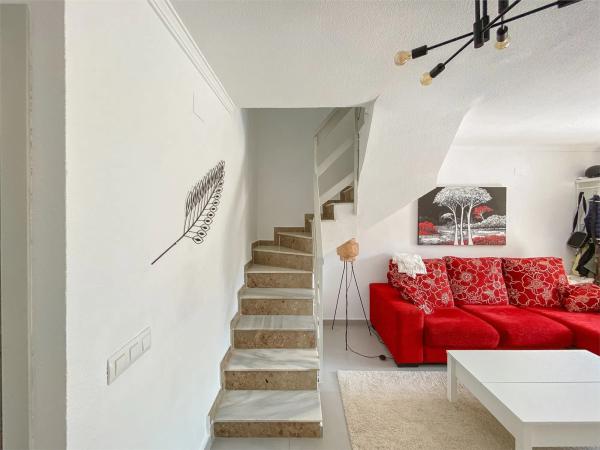 Chalet adosado en calle Nervión