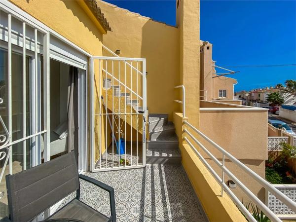 Chalet adosado en calle Nervión