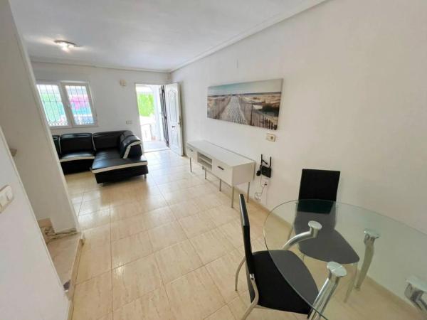 Chalet adosado en calle Foque