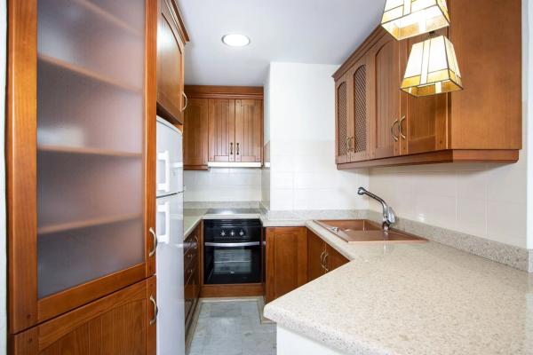 Piso en avenida Roentgen, 3