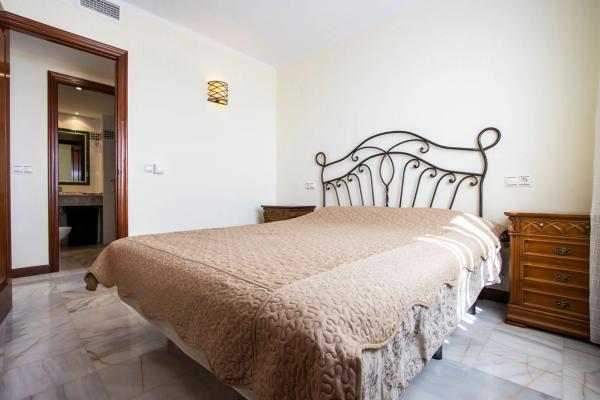 Piso en avenida Roentgen, 3