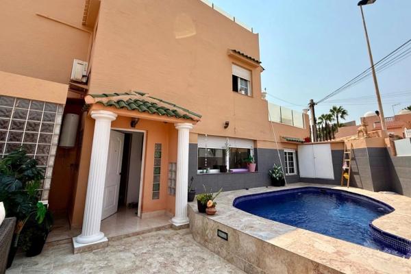 Chalet adosado en calle Severo Ochoa, 73