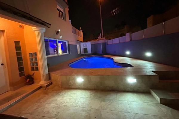 Chalet adosado en calle Severo Ochoa, 73