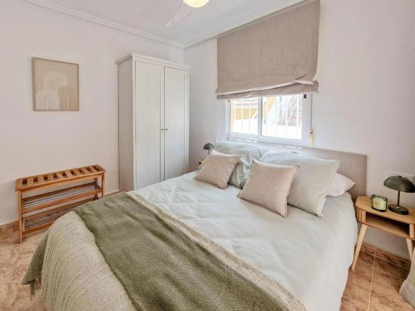 Chalet adosado en calle Manuel Espinosa Maciá, 47