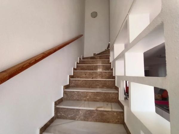 Chalet pareado en calle Roberto Koch