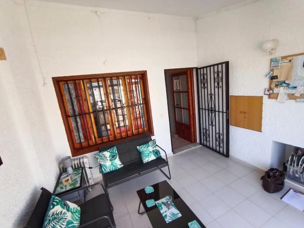 Chalet pareado en calle Roberto Koch