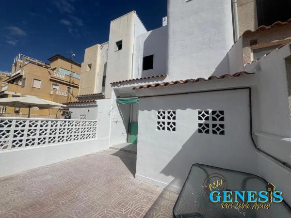 Chalet pareado en CL Doctor Waksman, 27