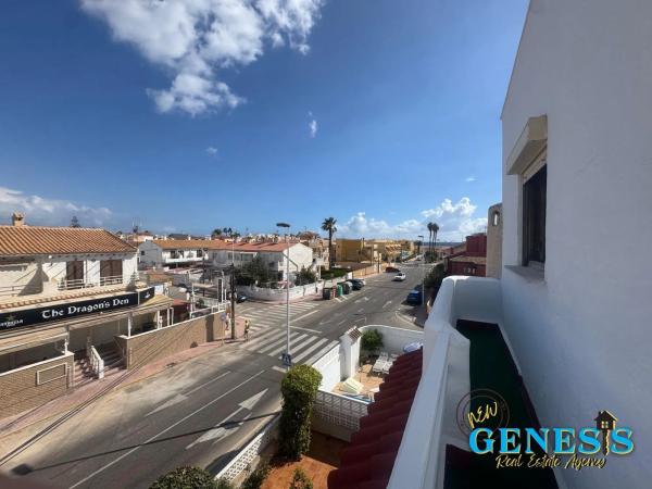 Chalet pareado en CL Doctor Waksman, 27