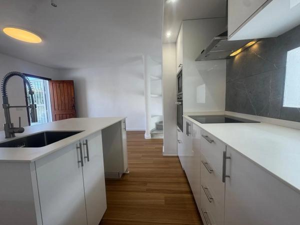 Chalet adosado en calle Paralela Doctor Waksman, 31