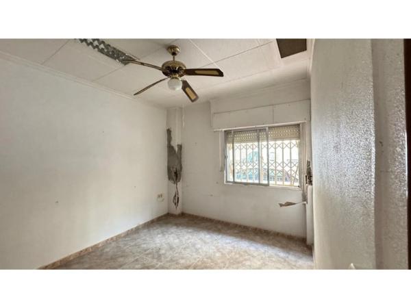 Piso en calle Finlandia, 14 -16