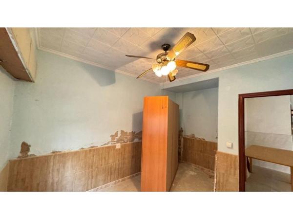 Piso en calle Finlandia, 14 -16