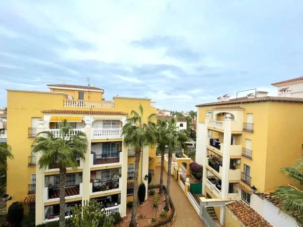 Ático en calle Jacinto Benavente