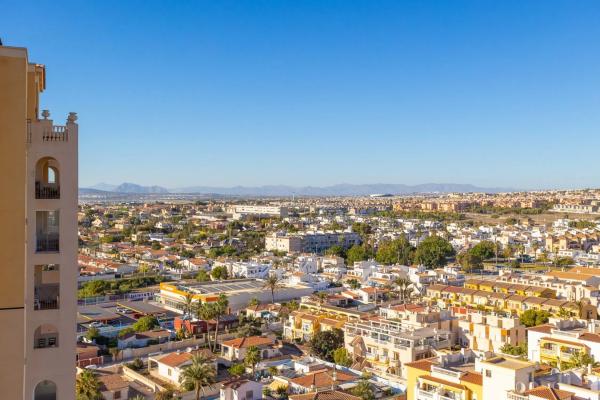 Piso en avenida Roentgen, 6 -8