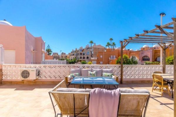 Chalet adosado en CL Severo Ochoa, 49