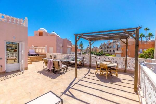 Chalet adosado en CL Severo Ochoa, 49