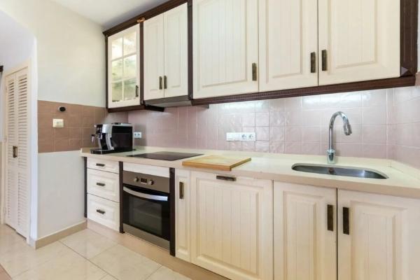 Chalet adosado en CL Severo Ochoa, 49