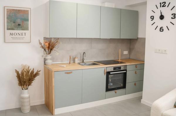 Piso en calle Babor, 145