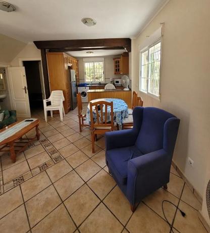 Casa independiente en calle Berta Von Sutter, 6