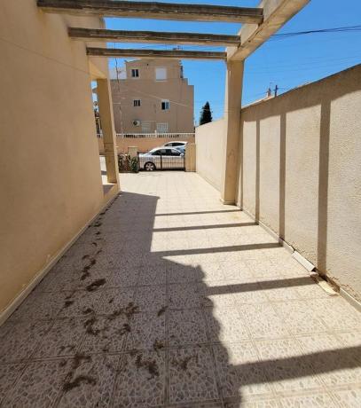 Casa independiente en calle Berta Von Sutter, 6