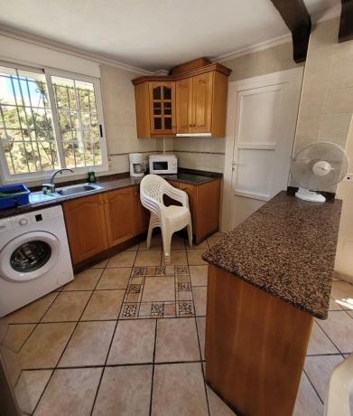 Casa independiente en calle Berta Von Sutter, 6