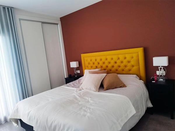 Casa independiente en avenida Alfredo Nobel, 137