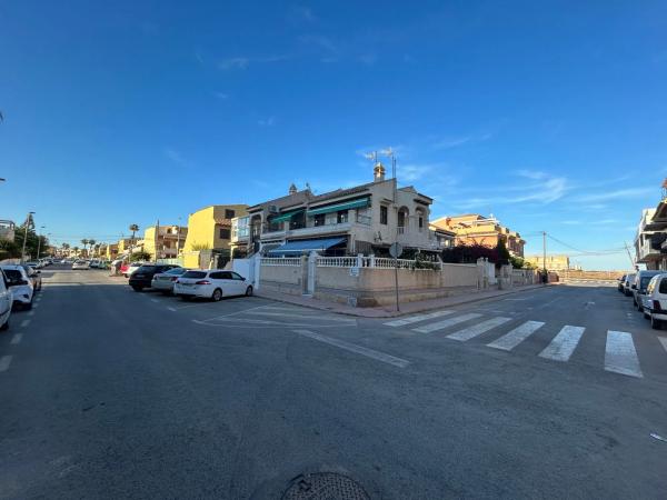 Dúplex en calle Enrique Fermi