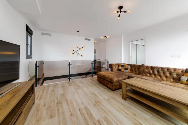 Casa independiente en paseo Navarra