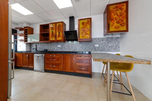 Casa independiente en calle Comunidad Valenciana, 3, Puerta 02 y Puerta B2, 03188, Torrevieja, Alicante. s/n