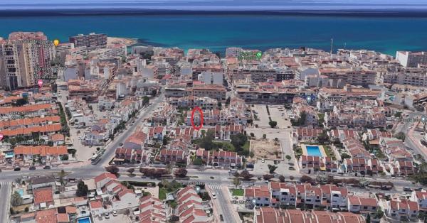 Chalet adosado en calle Bonn, 54