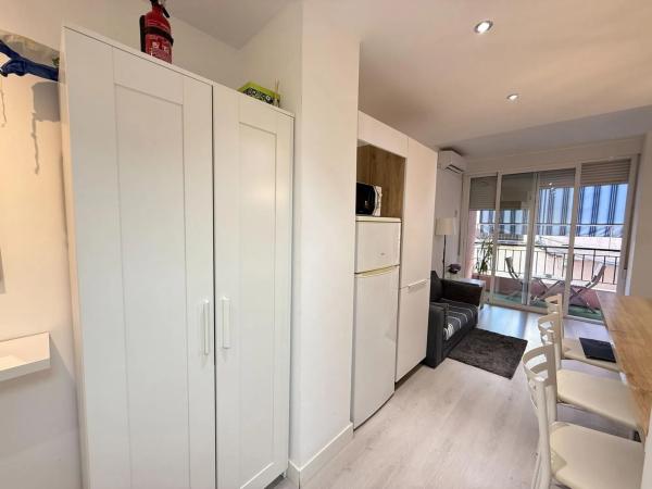 Estudio en calle Joven Pura, 10