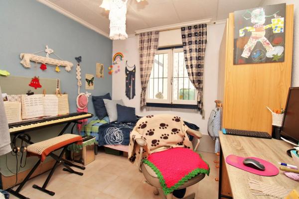 Chalet adosado en calle la Loma