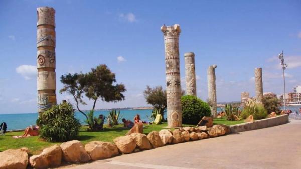 Estudio en avenida de las Habaneras, 38