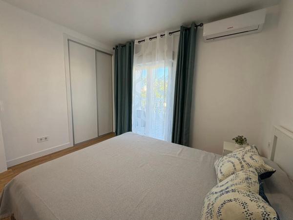 Chalet adosado en calle París, 38