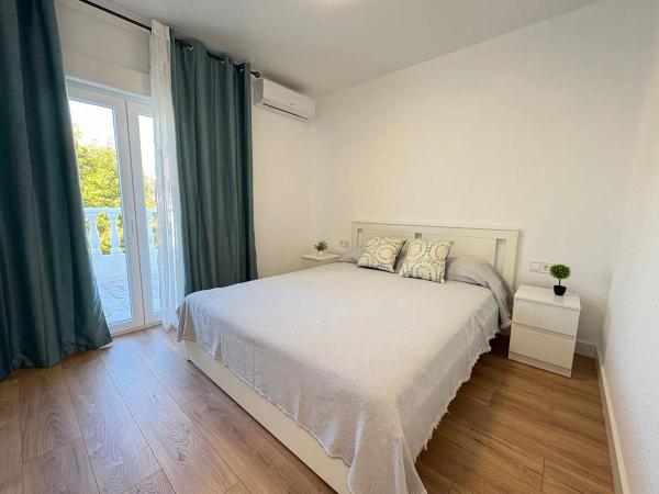 Chalet adosado en calle París, 38