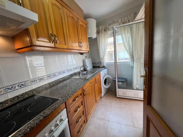 Piso en calle Ramón Gallud, 136