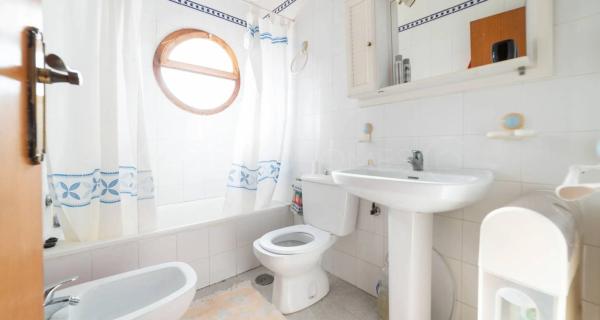 Dúplex en calle Los Gases, 24