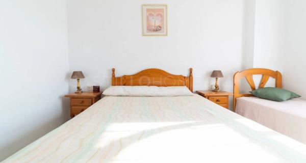 Dúplex en calle Los Gases, 24