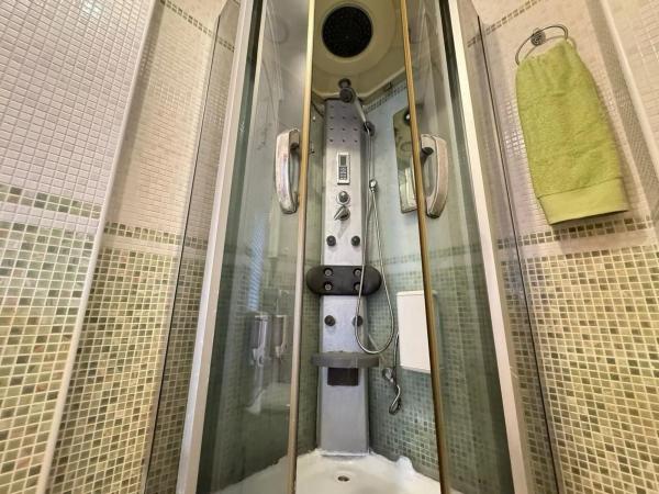 Piso en calle la Paz, 180