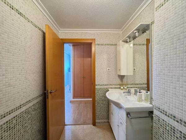 Piso en calle la Paz, 180