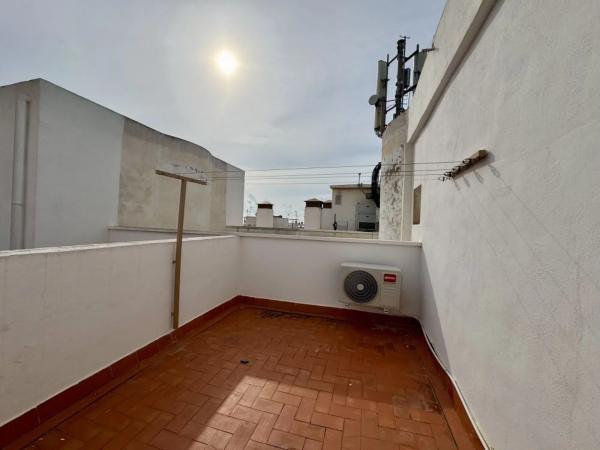 Piso en calle Almudena