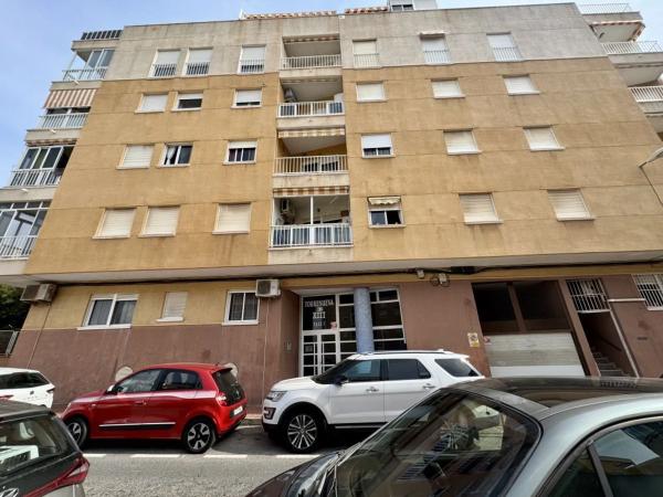 Piso en calle Almudena