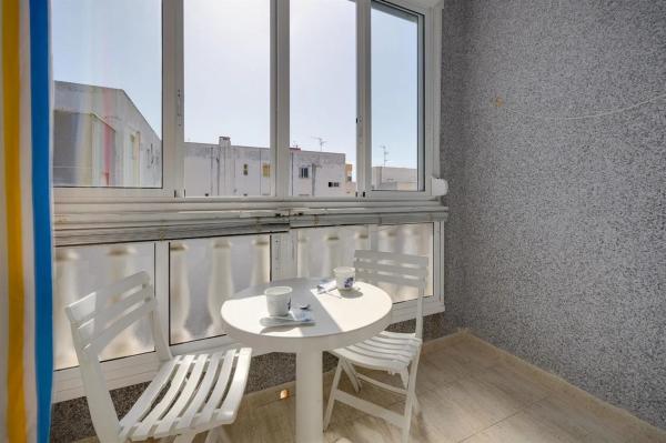 Estudio en calle los Gases