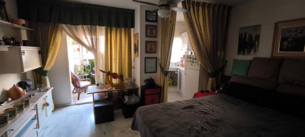 Estudio en avenida Habaneras, 40