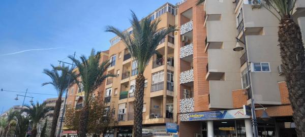 Estudio en avenida Habaneras, 40