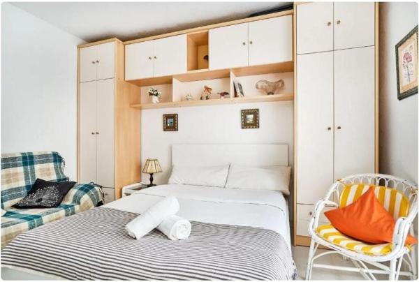 Estudio en calle la Sal, 5 -3