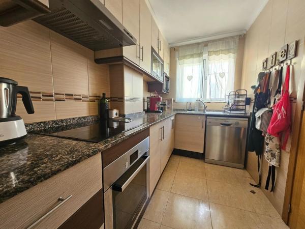 Piso en calle Ramón Gallud, 98