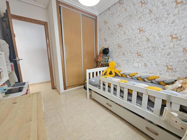 Piso en calle Ramón Gallud, 98