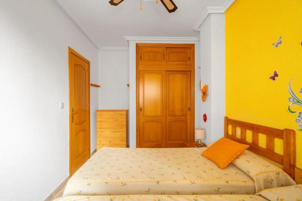 Piso en calle Bella Antonia, 2